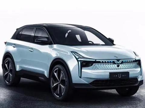 黑科技傍身，哪吒U高举智能化大旗，欲抢蔚来小鹏风头