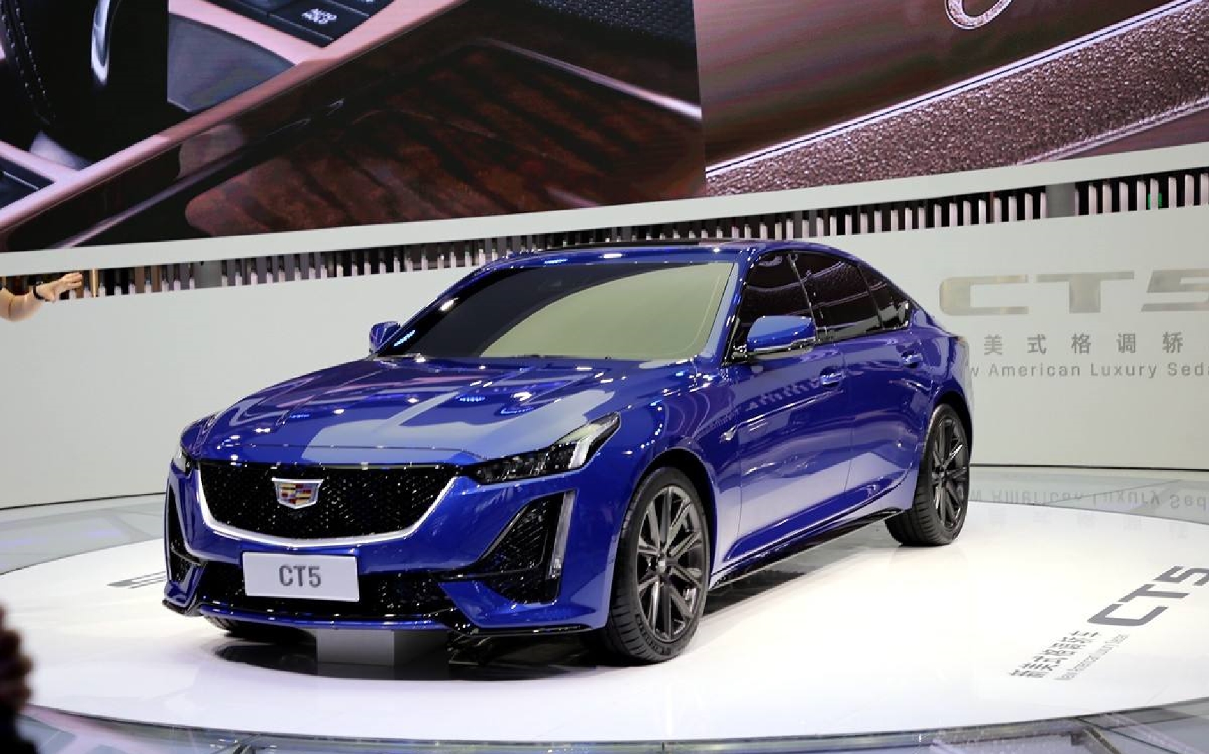 30万左右买啥车?老而经典是宝马,新潮还得看蔚来?CT5呢?