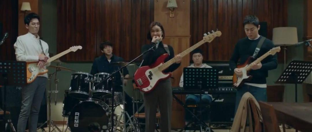 只出两集，但我确定它不会掉下9分