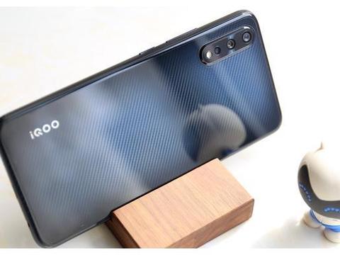 iQOO Neo 3：别急，买骁龙865手机还可以再等等！