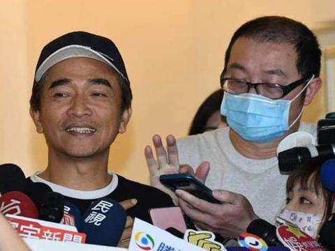 刘真灵堂“粉色布置”暗藏辛龙爱意 吴宗宪、余天现身悼念