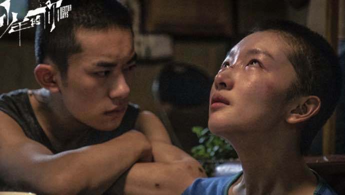易烊千玺周冬雨因戏生情?朋友圈截图疑点多,炒作请找个好P图师
