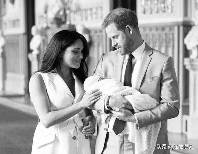 英国王室更新全家福！凯特母亲都能出镜，39岁梅根却不见身影