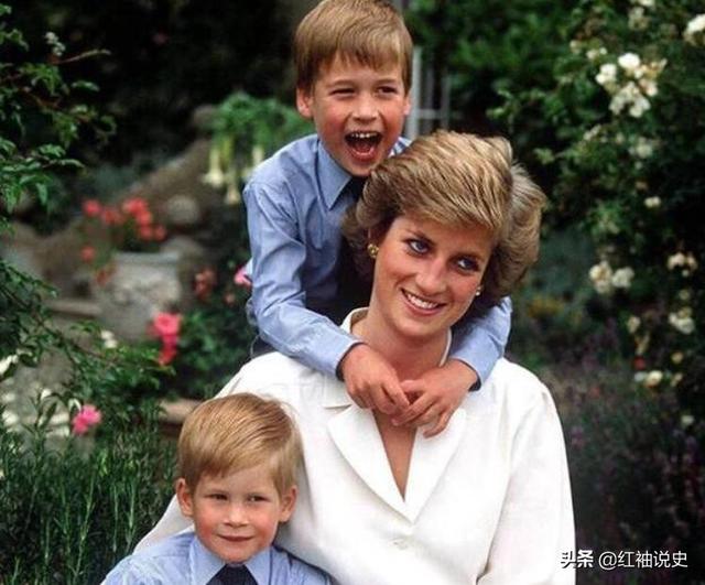 英国王室更新全家福！凯特母亲都能出镜，39岁梅根却不见身影