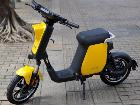 小米生态链跨界做电动，语音助手、无钥匙启动打造汽车级配置