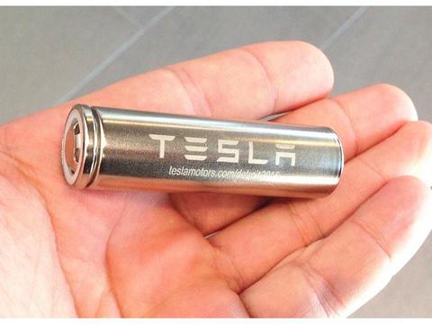 拆开特斯拉，几千节“5号电池”映入眼帘，车主：这技术可真优秀