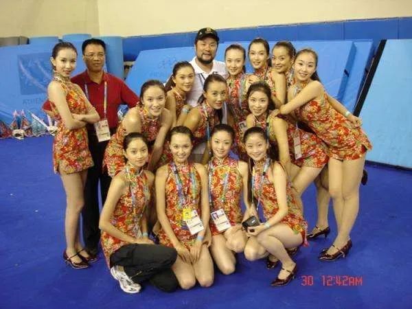 18岁她泳装照长腿吸镜!她嫁罗晋生曾经角色美出新高度
