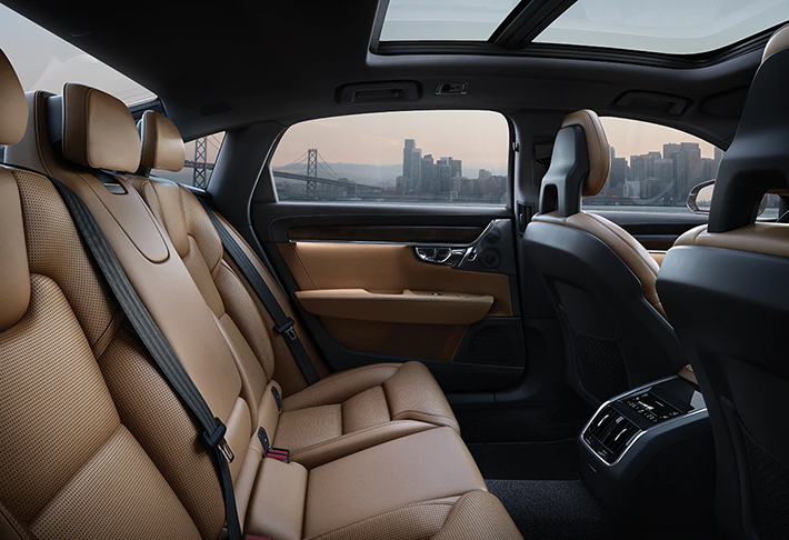 子弹说车丨结婚买车空间要大!4款中大型轿车你选谁?