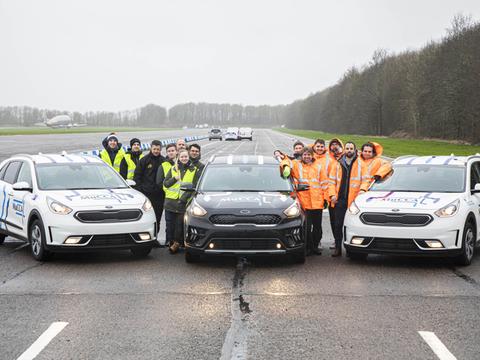 英国大学用AI和V2V技术开展多车避碰项目 避免高速公路连环车祸