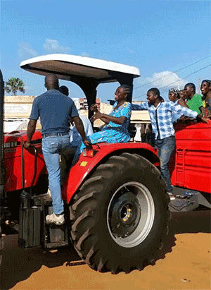 在非洲,每一台共享拖拉机都对得起五星好评