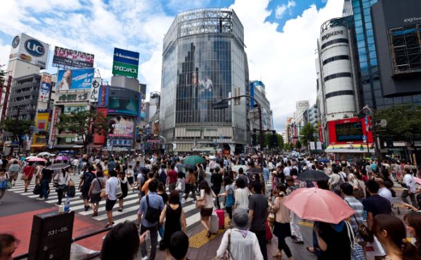 日本厕所出现“中文标牌”，日本人觉得没问题，中国人却笑个不停