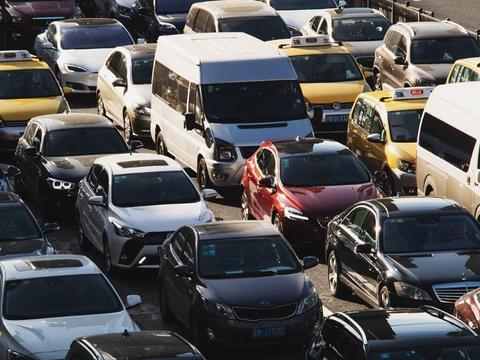 北京汽车限购政策要放宽？商务局：别做梦了