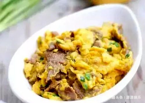 精选美食 凉拌小白菜 鲜香滑蛋牛肉 凉拌黄豆芽 白菜豆腐