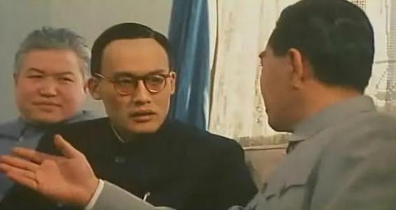 梁家辉终成了第一个演活“溥仪”的香港演员,为此他阅读万份资料