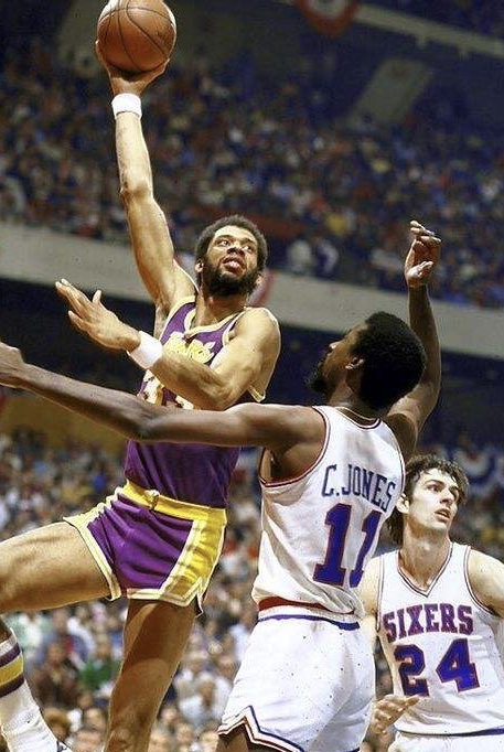 nba历史上最难防守的五大绝招:贾巴尔的天勾,榜首防不胜防!