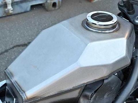 纯正古典Z1-R风！川崎Z900RS CAFE改装款