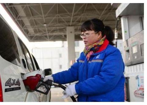 中石化与中石油油品有多大差距？老司机：上高速跑一圈，一清二楚