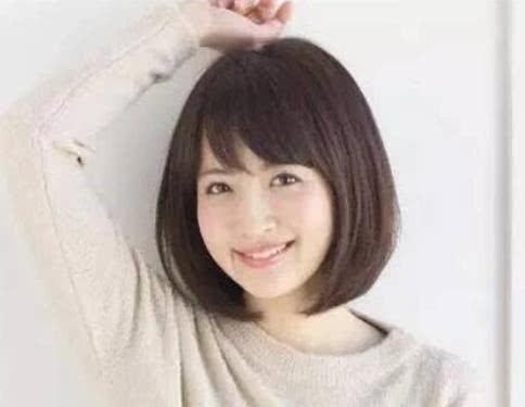 30一35岁女人发型短发,不用打理的短发 女人过了35岁,尽量少留3款发型,显老不说,还容易显得气质不好