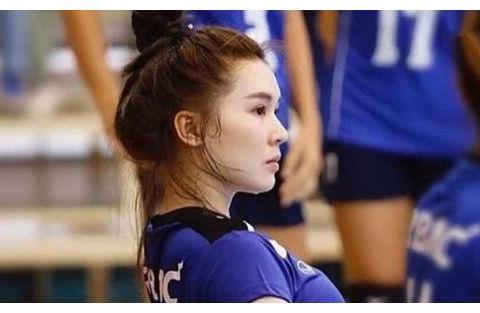 泰国排球女神因长相走红，引来争议，19岁时就貌美如花
