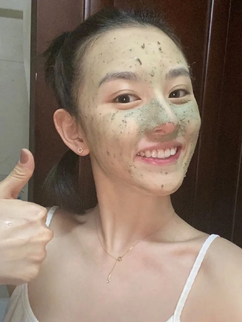 特殊时期,终于看见爱豆“宅家”的真实私服了