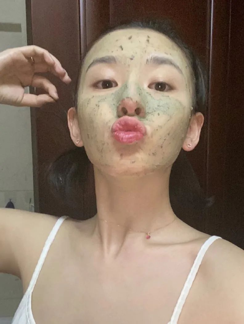 特殊时期,终于看见爱豆“宅家”的真实私服了