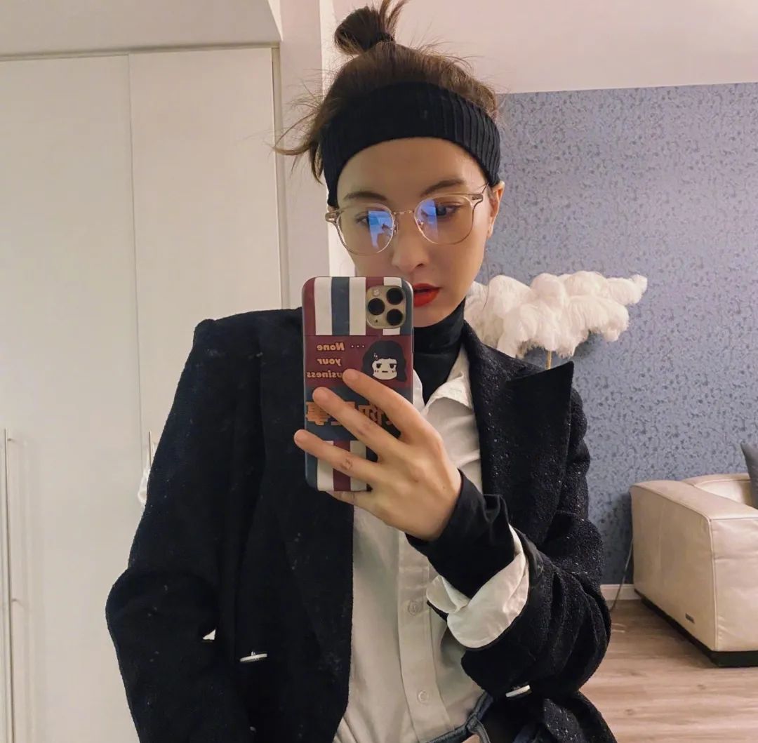 特殊时期,终于看见爱豆“宅家”的真实私服了