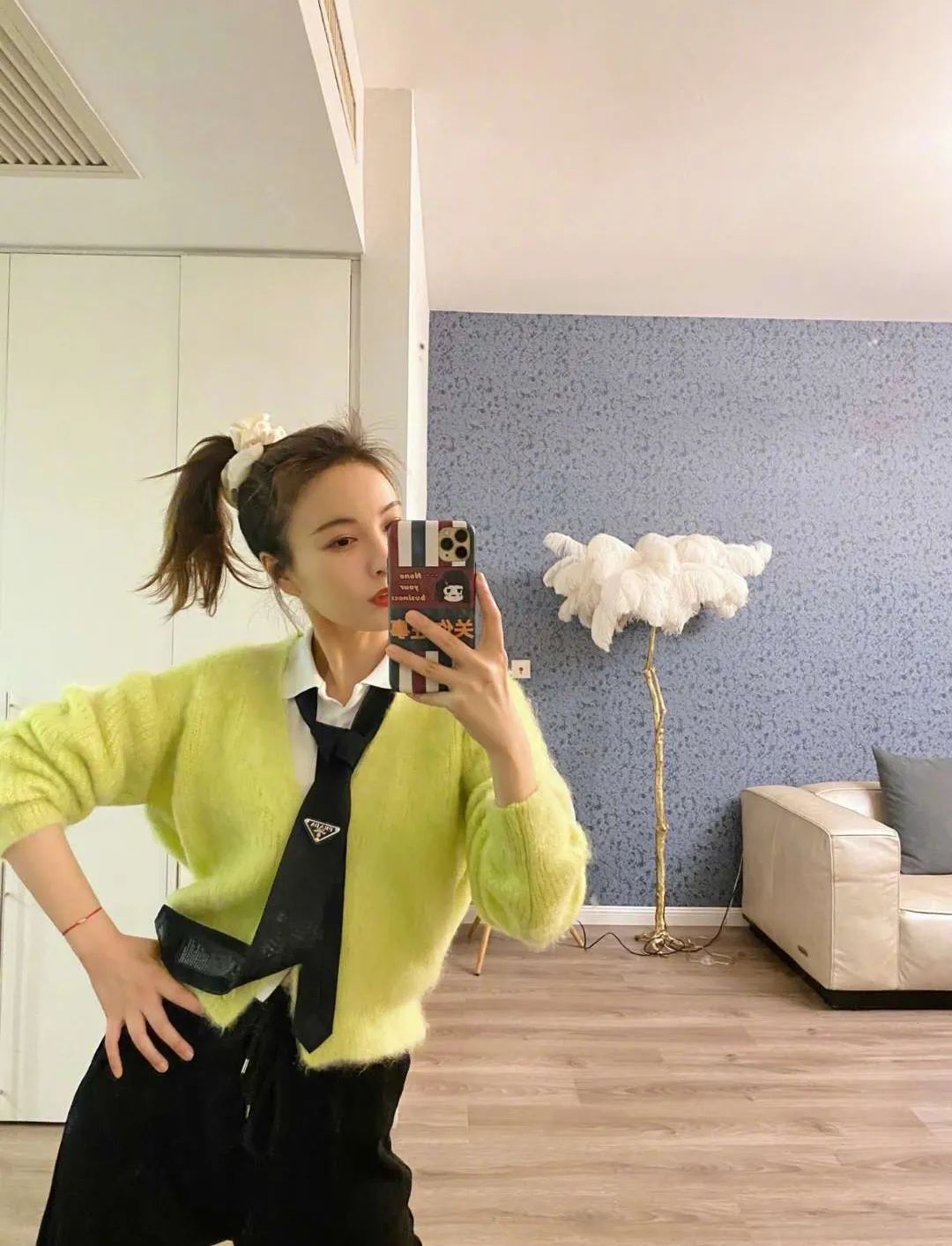 特殊时期,终于看见爱豆“宅家”的真实私服了