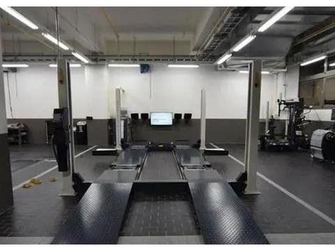 车子去做四轮定位被收1000元！是正常操作还是被宰了？