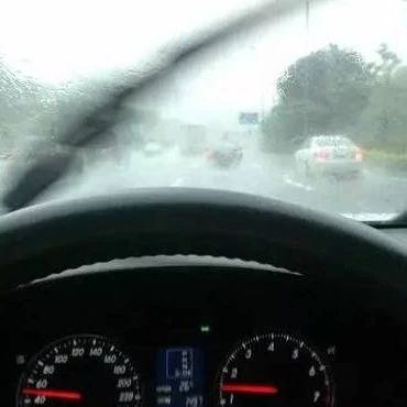 保养爱车时，千万别忘了这8个孔！