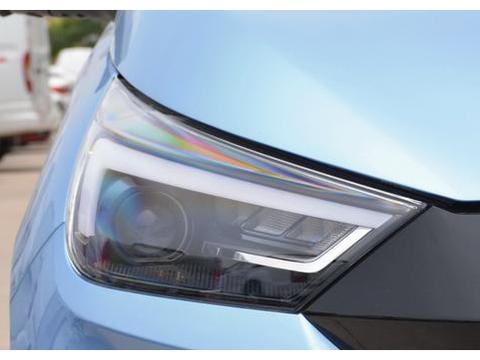 国产“特斯拉”终于问世！最大续航302km，关键售价亲民