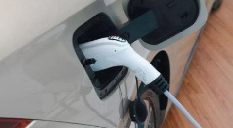 现在买电动汽车合适吗？划算吗？