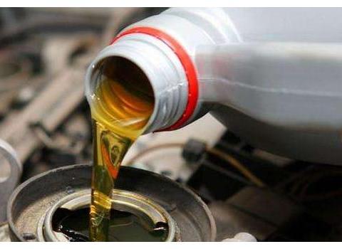 汽车动力不足就是要清积碳？别再信汽修店忽悠，这5个地方先检查