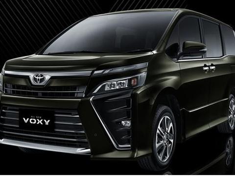 消费者能够在日本丰田经销商那里购买相同的车型