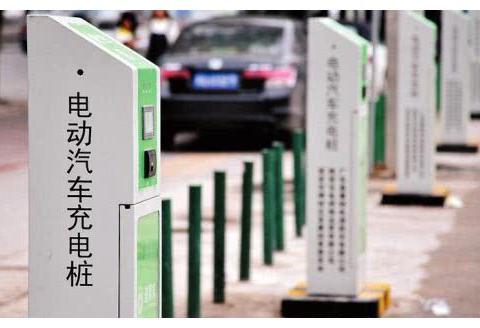 充电未必比加油慢，新能源汽车又一短板消失，网友纷纷点赞