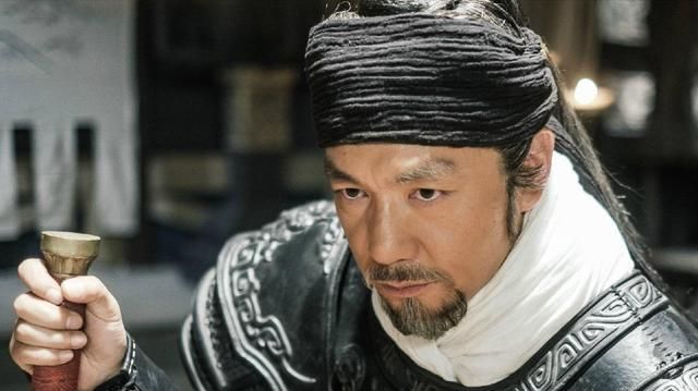王翦灭楚找秦始皇要兵要地又要房,为什么却能功成身退富泽三代