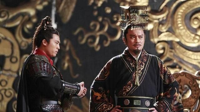 王翦灭楚找秦始皇要兵要地又要房,为什么却能功成身退富泽三代