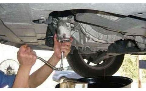 5000公里就更换一次机油害了多少人？老司机这次照实回答