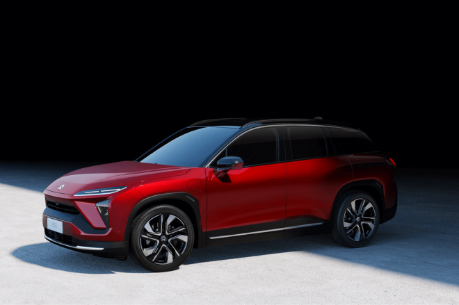 广汽Aion LX PK蔚来ES6,30万级四驱电动车谁更值?