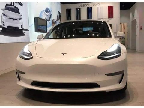 特斯拉为啥卖那么贵？拆开内部电池组，车主：真心没想过！