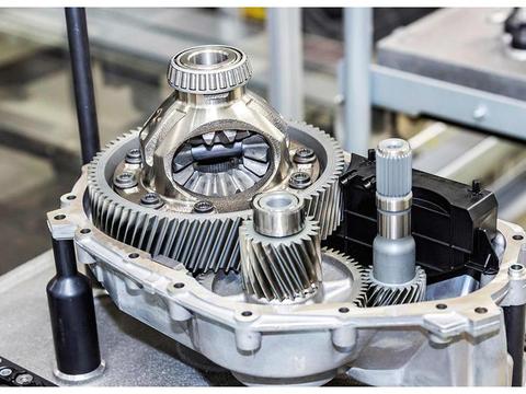 变速箱站上C位 发动机或成为伴娘？