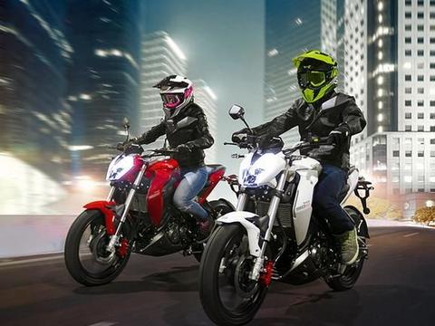 车友问，小迅龙150s适合送外卖吗？