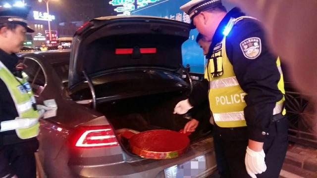 汽车后备箱的“四不放”原则,你知道吗?网友:怎么不早说