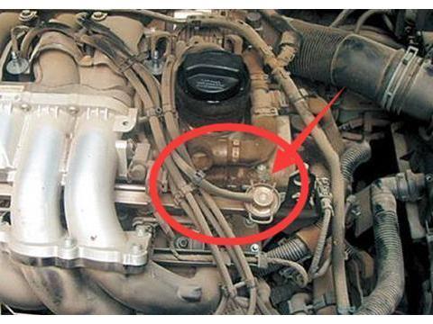 建议：不管车开多少年，发动机上有个孔隙月月清理一次，降油耗