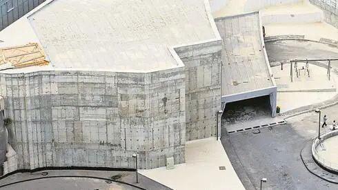 美国和盟友以色列相继启用末日经典合击传奇,防的了核武攻击却防不了病毒