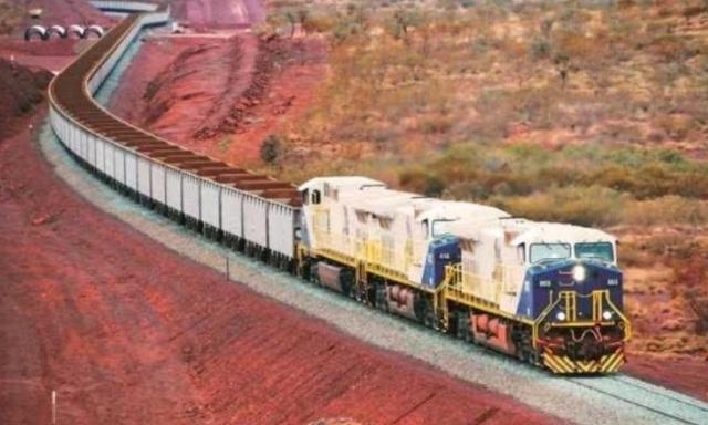 世界最长的火车:长达7353米,一眼望不到头,一次能运8万吨货物