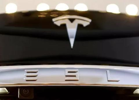 马斯克SPACE X工厂6员工感染新冠！李想给创业者这个预警