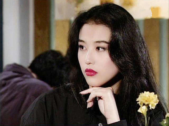 因不愿照顾公公被离婚,今前夫三婚儿子也快成年,她却仍然单身
