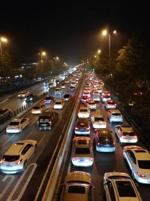 新能源准入门槛又降低,放宽政策的背后是福是祸?