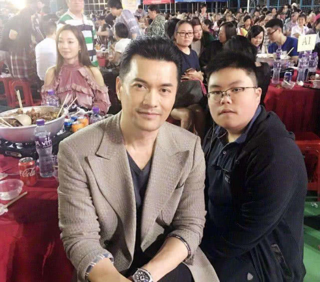 因不愿照顾公公被离婚,今前夫三婚儿子也快成年,她却仍然单身