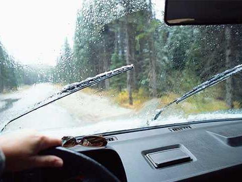 如何正确保养汽车雨刮片？四大技巧帮你解决